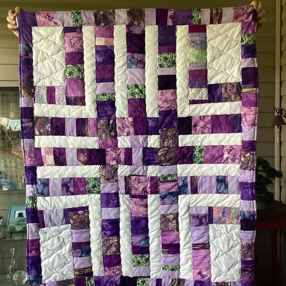 NWT Hand Crafted Purples and White Quilt - Picture 4 of 13